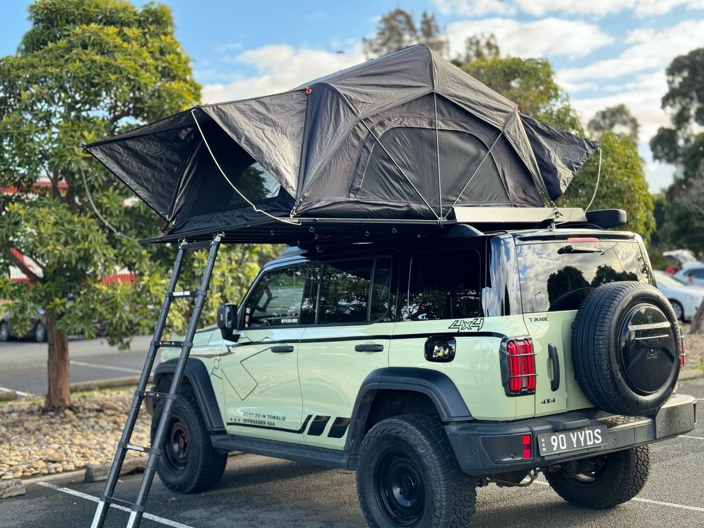 frogcaptain rooftop tent